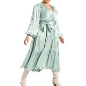 Eloquii Surplice Snakeskin Long Sleeve Tiered Midi Dress NWT Mint Green Size 22